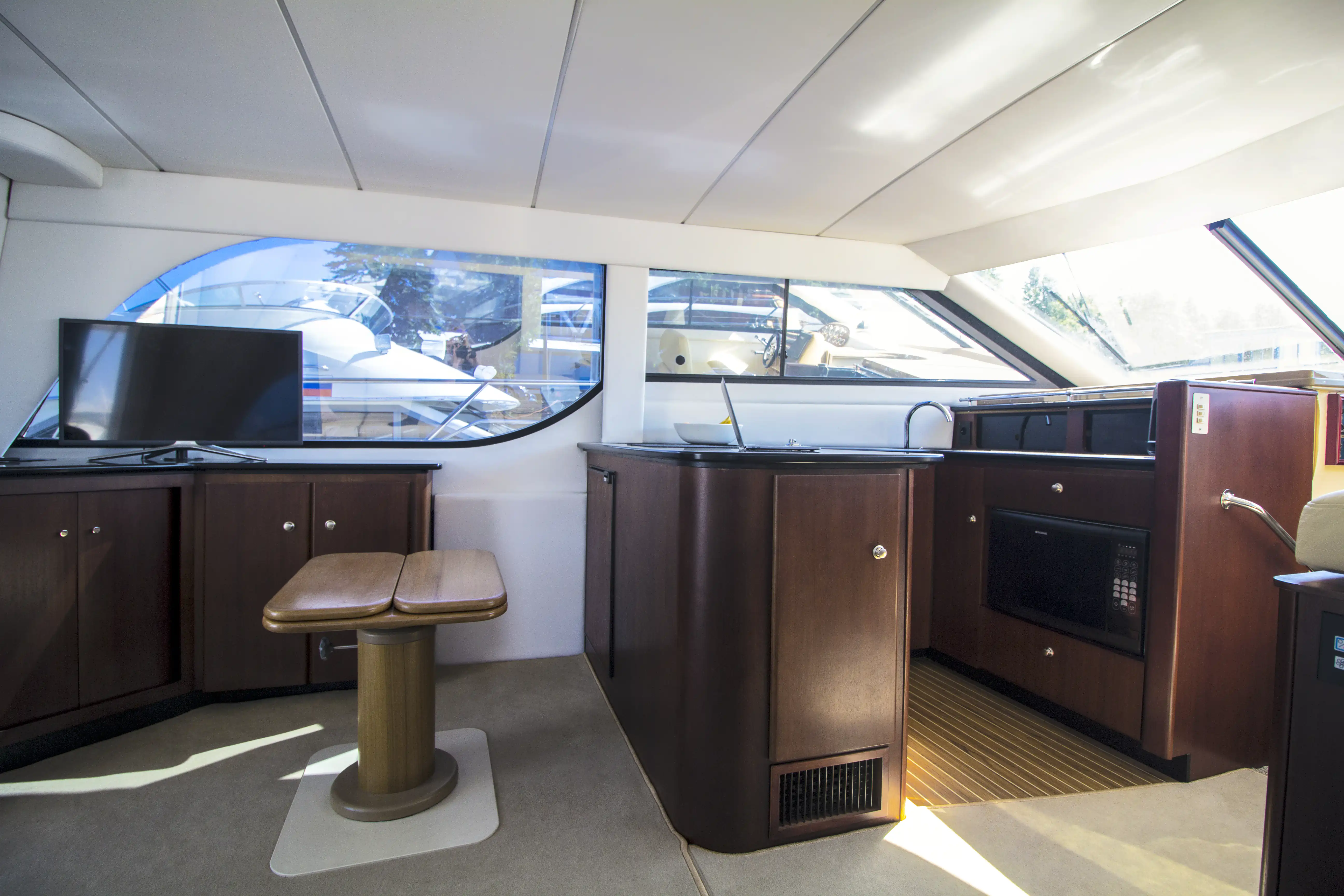 Яхта Meridian 381 image- 15